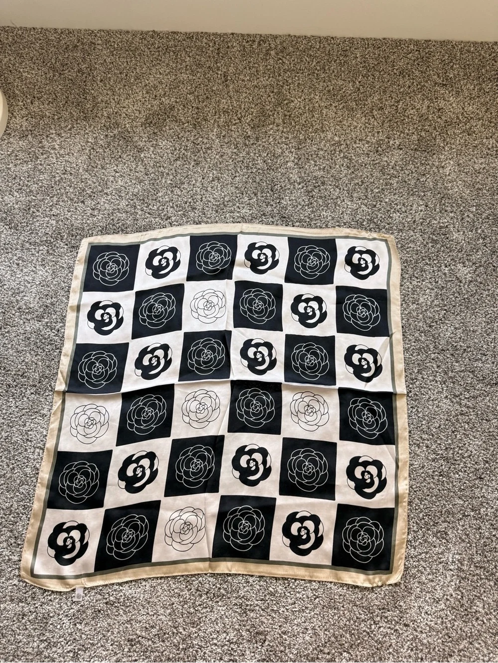 Silk-Feel Black & Cream Floral Check Headscarf - Women Accessories